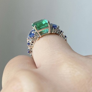 <b>Silver</b> Alloy <b>Ring</b> With <b>Emerald</b> Cut Green Stone And Blue Accents Prong Setting Geometric Design For Women Gift Jewelry - Product Image 2