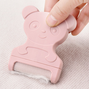 Lint Remover <b>Bear</b> Shape Reusable Clothes Lint Brush For Clothing Care - Product Image 3