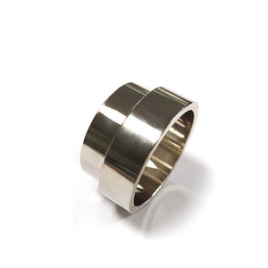 Entretoise de conversion LS1 vers TH350 TH400 (1998-2004) - Adaptateur d'alignement de transmission de qualité professionnelle pour transmissions automatiques GM - Product Image 1