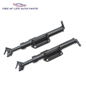Buses de lave-glace pour Volvo XC60 31294406 31294407, pulvérisateurs en plastique pour pare-chocs avant - Product Image 1