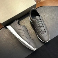 Chaussures de sport et de loisirs pour hommes de style designer de haute qualité, en cuir de vachette, semelles en caoutchouc légères avec plusieurs couleurs