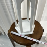 Décoration islamique du Ramadan, ornement de minaret de mosquée en bois de 74 cm, design creux en arc blanc et or pour la décoration de la fête de l'Aïd al-Fitr