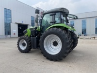 Tracteur articulé 180 HP pour les grandes fermes et les travaux contractuels Tringlerie avant et prise de force