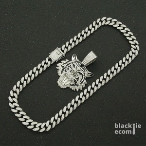 Collier pendentif tête de tigre hip-hop de qualité supérieure pour hommes, en acier inoxydable, style streetwear audacieux, bijoux à vendre - Product Image 3