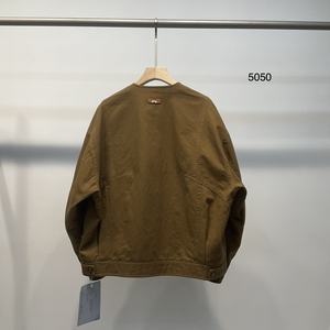 Chaquetas Unisex Acolchadas con Cierre y Cuello Solapa, 100% Algodón, Color Caqui y Negro, Estilo Casual Holgado, Ropa Urbana de Moda, Servicio OEM, Estilo Universitario - Product Image 5