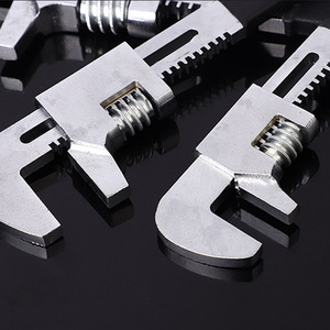 Clé à tuyau universelle réglable en acier au carbone à mâchoires dentelées, outil de plomberie de qualité industrielle, mesure impériale, poignée antidérapante - Product Image 5