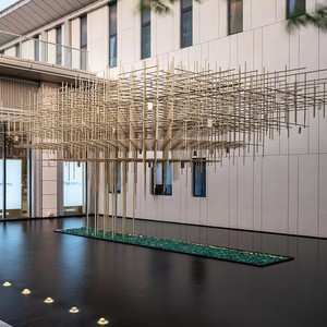 SENZHAO, Acero Inoxidable, Se Especializa en la Producción de Esculturas LED de Color Personalizadas para Decoración Moderna de Centros Comerciales y Parques - Product Image 1