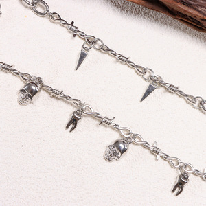 Cadena de metal con diseño de calavera y dientes para botas de combate, suela de goma con punta redonda, estilo hip hop, tendencia de moda. - Product Image 4