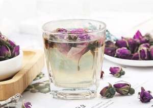 Nuovo raccolto <span class=keywords><strong>colore</strong></span> brillante aria secca <span class=keywords><strong>rosa</strong></span> viola boccioli di <span class=keywords><strong>rosa</strong></span> tè sano biologico essiccato viola bocciolo di <span class=keywords><strong>rosa</strong></span> fiore tè - Product Image 2
