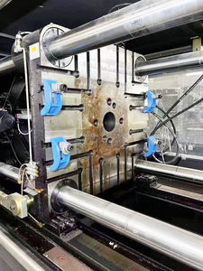 Máquina de moldeo por inyección de BS120-III, 120T, para perros y gatos - Product Image 3