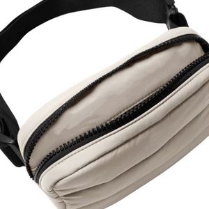 Sac banane matelassé souple avec logo personnalisé, grande capacité, imperméable, sac de poitrine bandoulière - Product Image 5