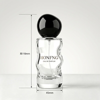 Vente en gros de flacons de parfum en verre ondulé incurvé personnalisés avec logo, 50 ml, avec boîte cadeau pour emballage de parfum haut de gamme