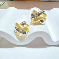 Boucles d'oreilles créoles torsadées bicolores en or massif 18 carats brossé, texturées, couleurs mélangées, pour femme, usage quotidien, vente en gros