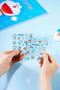 Autocollants 2D écologiques en gros de Doraemon, étiquettes sécurisées pour bébés, pour bagages, guitares, skateboards, ordinateurs portables - Product Image 5