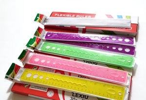 <span class=keywords><strong>Regla</strong></span> Plegable <span class=keywords><strong>Flexible</strong></span> Transparente <span class=keywords><strong>de</strong></span> 30 cm Multifunción OEM ODM, Reglas <span class=keywords><strong>de</strong></span> <span class=keywords><strong>Goma</strong></span> con Anillo en O Profesional - Product Image 2