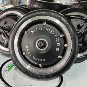 Minimotors <span class=keywords><strong>Dualtron</strong></span> <span class=keywords><strong>MINI</strong></span> Moteur arrière avec pneu 52V Moteur d'usine d'origine avec pièces de pneu Pièces de rechange pour scooter électrique - Product Image 3