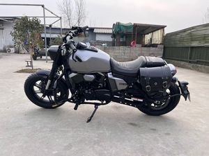 Motocyclettes d'occasion Longjia V-BOB Motos <span class=keywords><strong>250cc</strong></span>, motos vintage, cruiser, streetbike, moteur refroidi par eau EFI - Product Image 2