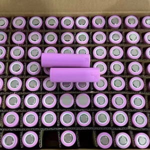 <span class=keywords><strong>Batteria</strong></span> al Litio Ricaricabile Sunpower 21700 5500mAh, Capacità <span class=keywords><strong>Massima</strong></span>, INR21700 3.7V 70A, Adatta per Droni FPV - Product Image 2