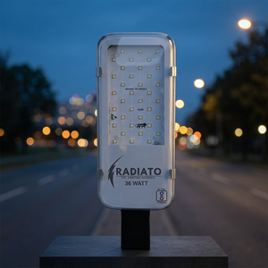 Lampadaire LED extérieur haute luminosité 36 W, lampe de sécurité commerciale durable, éclairage extérieur étanche pour routes et campus - Product Image 1