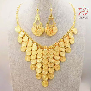 بيع بالجملة طقم قلادة هندية مطلية بالذهب من دبي على شكل قطرة مجوهرات لامعة على الموضة طقم كوندان لحفلات الزفاف - Product Image 3