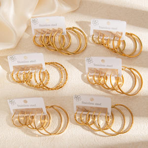 Pendientes Grandes de Acero Inoxidable con Baño de Oro de 18K, Diseño de Estrella de Cinco Puntas, Corazón y Redondos, Exagerados, No se Descoloran, Venta al por Mayor - Product Image 1