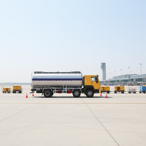 Nouveau camion-citerne SINOTRUK 8x4 à moteur diesel, transmission manuelle, pour produits chimiques, en acier et aluminium, capacité de remplissage de carburant/huile 15001-30000L - Product Image 5