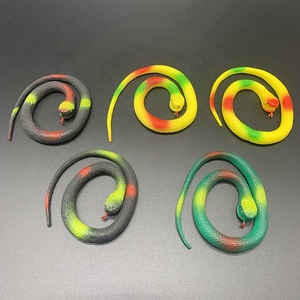 2023 nouveau Design 50mm 65mm 90mm 100mm couleur unie serpent jouets TPR caoutchouc Capsule jouets pour enfants blague jouets - Product Image 2