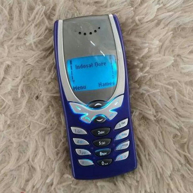 8250 Symbian 3G Classic Cheap Bar Unlocked GSM Mobile Phone with TFT Display and 1 Year Warranty