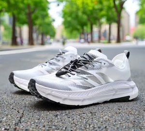 Chaussures de course professionnelles HOKAS Speed 4 - Chaussures de course et de basketball en mesh à semelle épaisse Vibram pour l'extérieur - Product Image 1