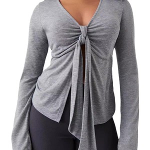 T-shirt à manches longues pour femme, coupe ajustée, couleur noire unie avec nœud à nouer sur le devant, pour le marché européen et américain - Product Image 5