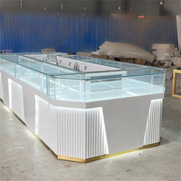 Vitrine à bijoux moderne avec éclairage LED intelligent, vitrine en verre de luxe pour boutique de créateurs