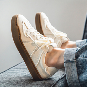 Chaussures en toile respirantes élégantes et tendance pour hommes et femmes de haute qualité Semelles épaisses Antidérapantes Conception confortable pour un usage décontracté - Product Image 5