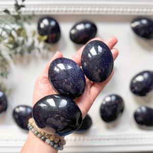 Pierre ovale en pierre de sable bleue naturelle polie à la main pour la guérison spirituelle, la décoration intérieure et les cadeaux de fêtes – Vente en gros - Product Image 2