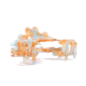 YIYI gran oferta nuevo clip de garra pequeña de acetato de flor de onda simple pequeña parte posterior de la cabeza fresca clip de garra de flor personalización - Product Image 5