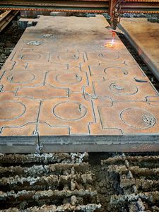 Tôles d'acier doux laminées à chaud en alliage à faible teneur en carbone Q235/Q345/Q36 SS400/S235jr/S355jr/S355j2+N pour la construction navale AH36 A36 SS400, découpe ASTM - Product Image 6