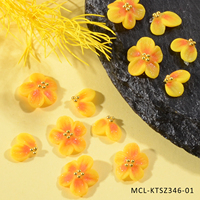 12 pièces mixte Kawai série blanche fait à la main Nail Art 5D jaune acrylique fait à la main fleur breloques 3D Design ongles acrylique fleur