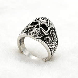 Bagues en acier inoxydable fin, style Viking Gothique, avec incrustation de crâne vintage argenté, pour usage quotidien, idéales comme cadeaux unisexes pour hommes, vente en gros - Product Image 2