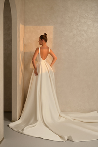 Abito da <span class=keywords><strong>sposa</strong></span> LY-WD1350 in raso di alta qualità con strascico per spose, elegante, personalizzabile, stile <span class=keywords><strong>vintage</strong></span>, taglia e scollo personalizzabili - Product Image 2