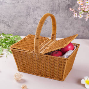 most popular products picnic woven plastic basket with handle and Cloth lining Cloth cover