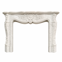 Cheminée en pierre blanche traditionnelle avec manteau de cheminée sculpté, murale, pour foyer à bois intérieur, idéale pour hôtels et villas