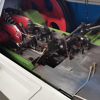 Machine automatique haute vitesse à longue vis pour le formage à froid, multi-stations, pour la fabrication de vis, écrous et fixations filetées