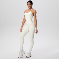 Ensemble de yoga dos nu avec logo personnalisé pour femme – Tenue de sport et de pilates avec leggings