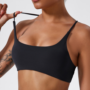 Soutien-gorge <span class=keywords><strong>de</strong></span> <span class=keywords><strong>sport</strong></span> sexy et doux pour femmes grandes tailles, simple, à bretelles croisées, dos nu, maintien moyen, antistatique, rembourré, type débardeur court <span class=keywords><strong>de</strong></span> yoga - Product Image 5