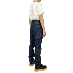 YAXI مخصص قطن أزرق غامق جينز مستقيم للرجال عالي الجودة جيب خلفي كبير كلاسيكي تصميم جديد زر مغسول مباشر - Product Image 5