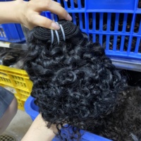 CHEVEUX CRUS CHEVEUX TEMPLE INDIENS NATURELS NON TRAITÉS AVEC CUTICULES ALIGNÉES CHEVEUX TEMPLE LISSES ET DURABLES