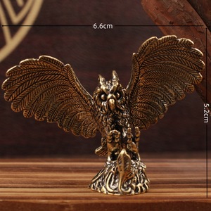 Figura de Búho de Latón Antiguo de 6.6cm X 5.2cm, Decoración de Escritorio, Decoración para el Hogar y la Oficina, Estilo Tradicional - Product Image 1