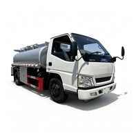 Camion-citerne à carburant mobile JMC 4x2 LHD RHD, camion-citerne à huile 5CBM, camion-citerne à carburant