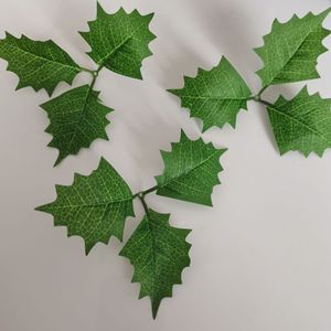 Hojas Verdes Artificiales de Tres Puntas de PVC, Decoración para Exteriores, Decoración del Hogar - Product Image 1