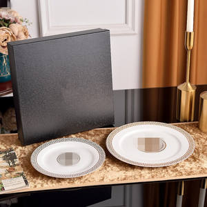 Ensemble d'assiettes en porcelaine personnalisées de haute qualité avec incrustation d'or et logo personnalisé-Vaisselle pour la maison et le restaurant - Product Image 1