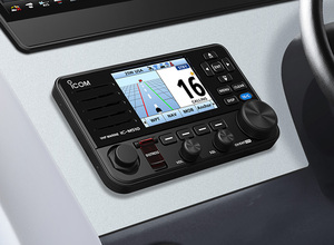 Radio marine VHF Icom IC-M510 25W Classe D DSC à montage fixe avec contrôle par smartphone pour bateau et yacht - Product Image 2